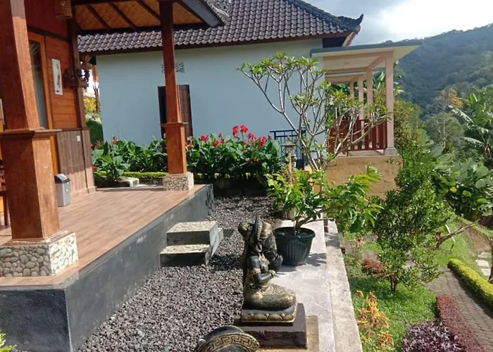 Green Ponci Villa Bedugul ロッジ *