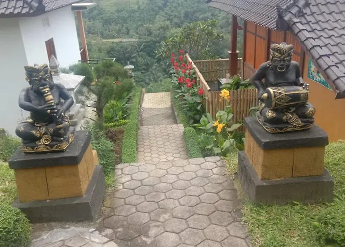 ロッジ Green Ponci Villa Bedugul Selemadeg